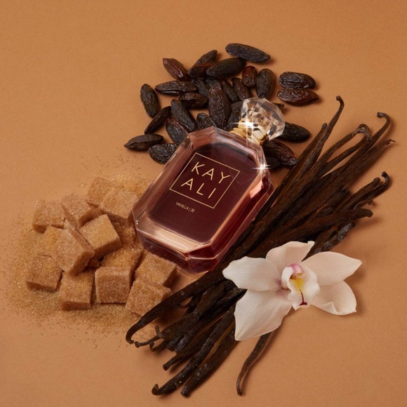 New In The Box KAYALI Vanilla Miniature Obsessions Perfume Set - Picture 4 of 4